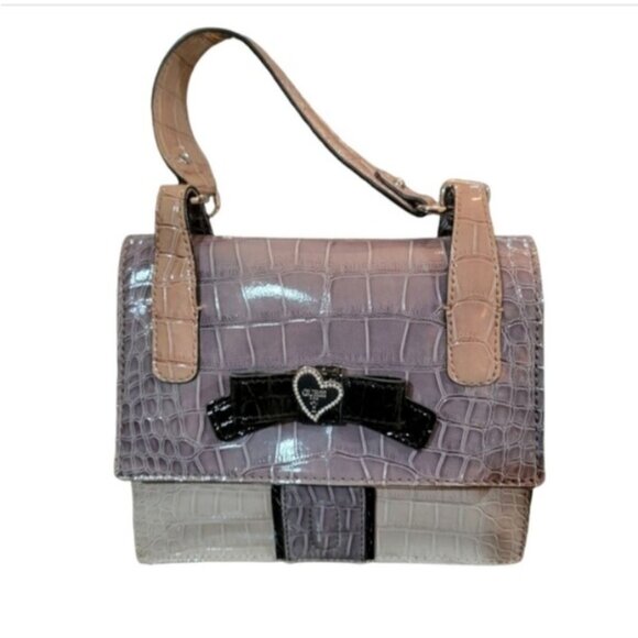 Guess Satchel purse gray animal print bow heart patent leather - Picture 13 of 13